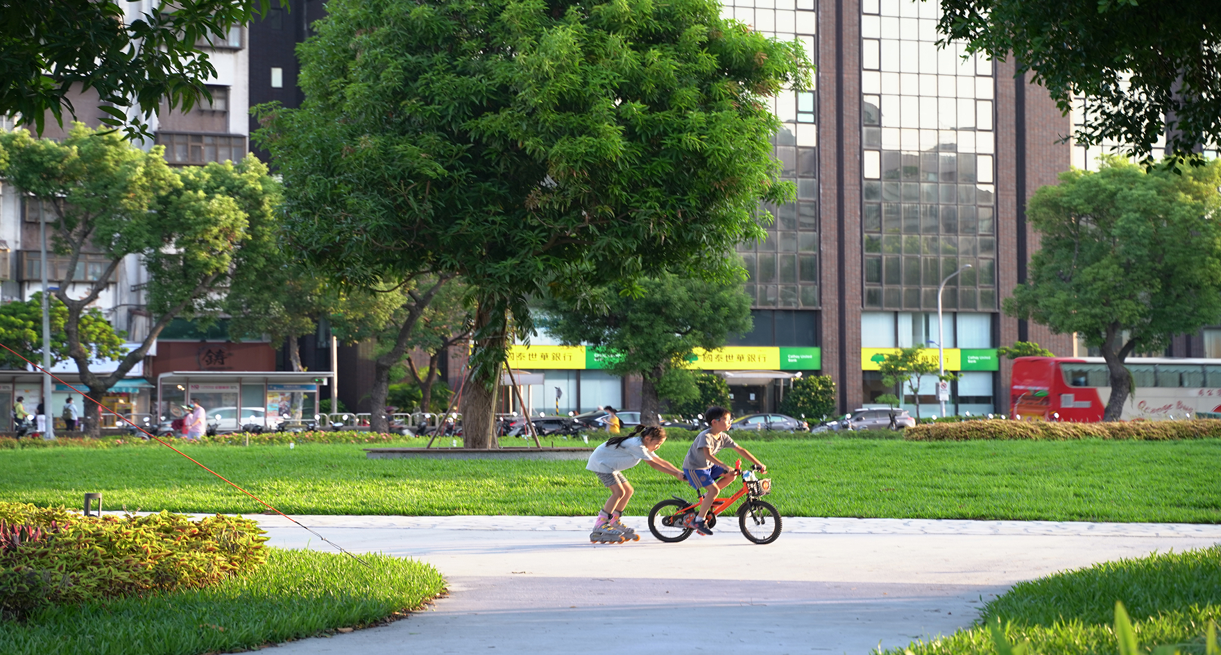 公園綠地親子活動景象