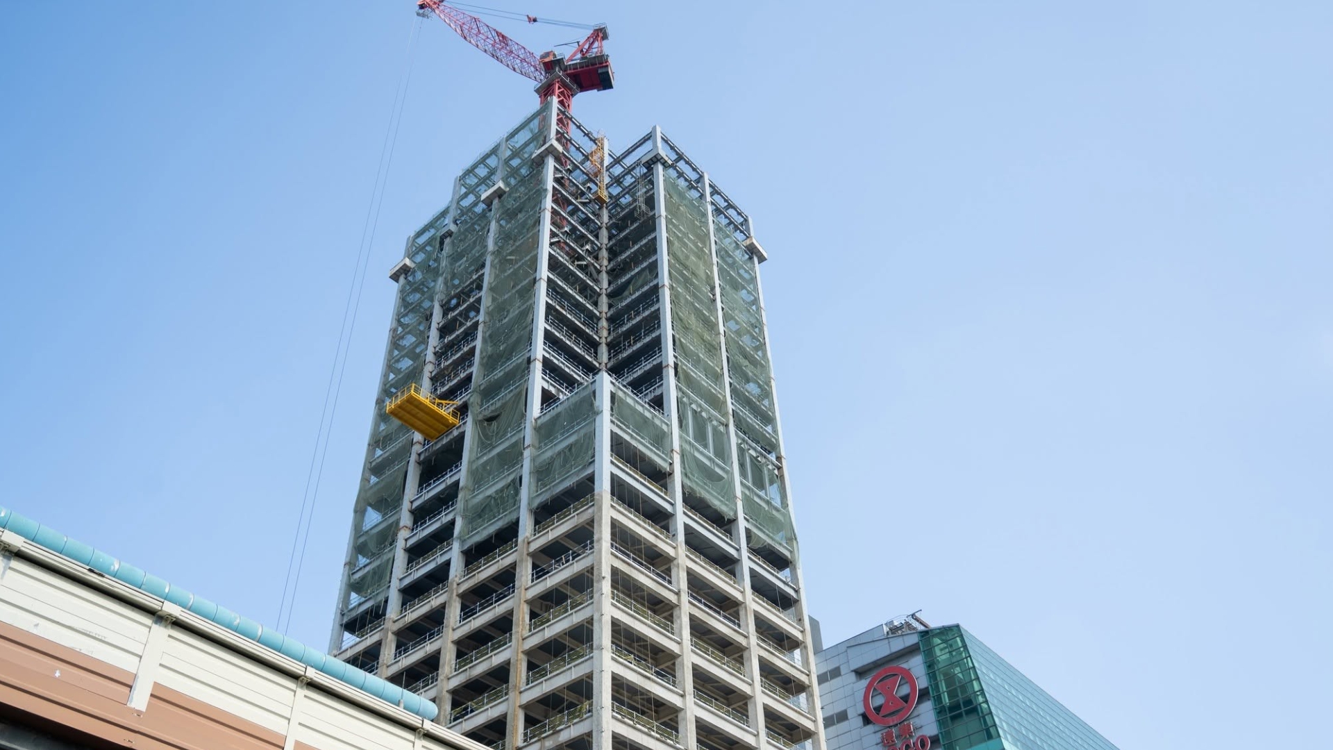興建中